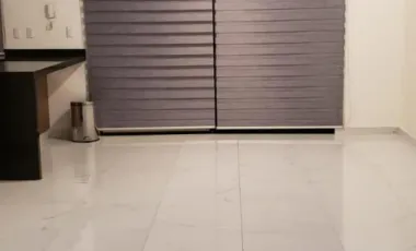 HERMOSA CASA ESTA ESPERANDO POR TI