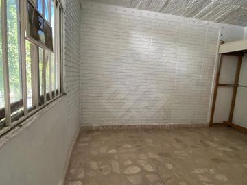 CASA EN VENTA EN AL SUR CUERNAVACA, MOR CASA DE 1 NIVEL EN ACAPANTZINGO, CON BUNGALOW INDEPENDIENTE