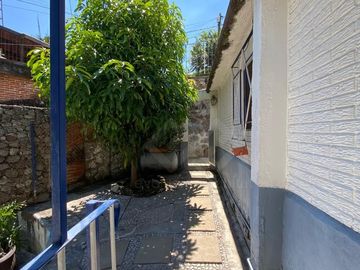 CASA EN VENTA EN AL SUR CUERNAVACA, MOR CASA DE 1 NIVEL EN ACAPANTZINGO, CON BUNGALOW INDEPENDIENTE