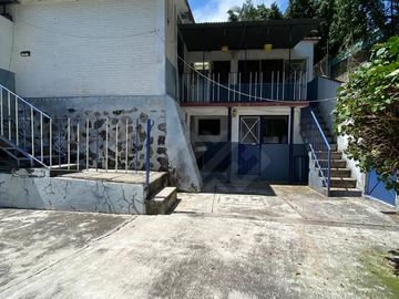 CASA EN VENTA EN AL SUR CUERNAVACA, MOR CASA DE 1 NIVEL EN ACAPANTZINGO, CON BUNGALOW INDEPENDIENTE
