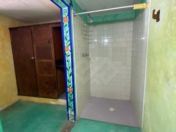 CASA EN VENTA EN AL SUR CUERNAVACA, MOR CASA DE 1 NIVEL EN ACAPANTZINGO, CON BUNGALOW INDEPENDIENTE