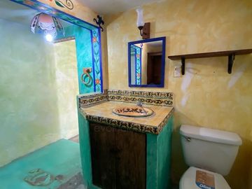CASA EN VENTA EN AL SUR CUERNAVACA, MOR CASA DE 1 NIVEL EN ACAPANTZINGO, CON BUNGALOW INDEPENDIENTE