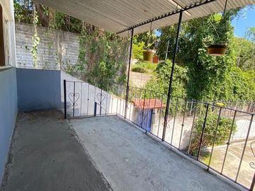 CASA EN VENTA EN AL SUR CUERNAVACA, MOR CASA DE 1 NIVEL EN ACAPANTZINGO, CON BUNGALOW INDEPENDIENTE