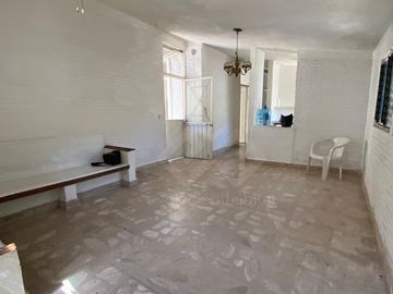 CASA EN VENTA EN AL SUR CUERNAVACA, MOR CASA DE 1 NIVEL EN ACAPANTZINGO, CON BUNGALOW INDEPENDIENTE