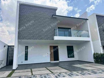 Casa Nueva en VENTA, Metepec, dentro de Resiencial con amenidades.