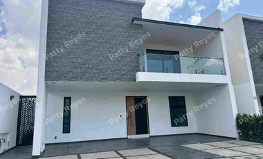 Casa Nueva en VENTA, Metepec, dentro de Resiencial con amenidades.