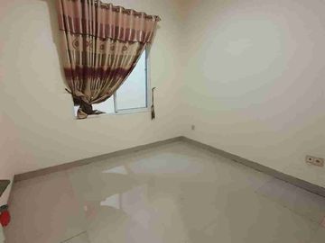 Dijual rumah SHM cluster grand galaxy 1.3 M nego sdh renovasi 1 1/2 lantai