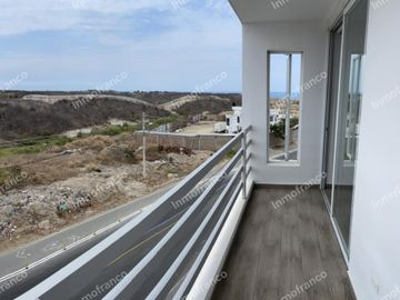 Renta casa sin amoblar en Ciudadela Barbasquillo de Manta, sector Manta 2.000