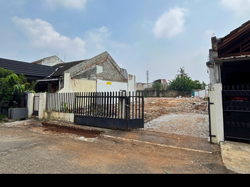 TURUN HARGA JADI 3,7 MILIAR (3,5 JT / M2) TANAH SHM 1.049 M2 DALAM KOMPLEK PERUM PAMULANG PERMAI 1 FLAMBOYAN IV