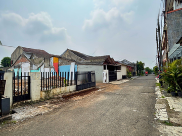 TURUN HARGA JADI 3,7 MILIAR (3,5 JT / M2) TANAH SHM 1.049 M2 DALAM KOMPLEK PERUM PAMULANG PERMAI 1 FLAMBOYAN IV