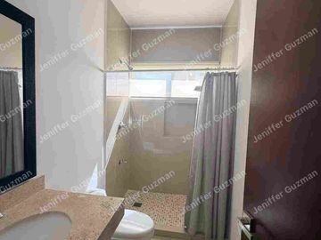 Casa con piscina en El norte de la ciudad
