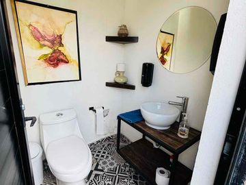 SE VENDE SALON DE FIESTAS