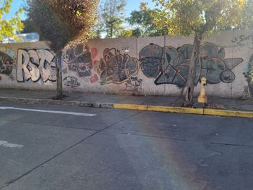 “Invierte en ubicación. Construye futuro.”