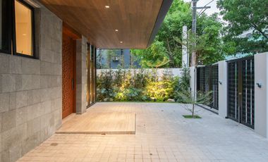 FOR SALE Tivoli Royale 5 bedroom house Quezon City near Batasan Hills Commonwealth Filinvest Capitol Hills house for sale