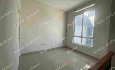 Dijual Rumah 2 Lantai Siap Huni Harga Murah Lokasi dekat Stasiun MRT di Metland Cakung Jakarta Timur