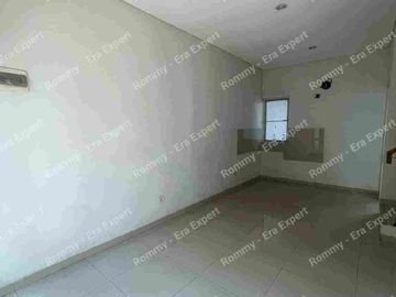 Dijual Rumah 2 Lantai Siap Huni Harga Murah Lokasi dekat Stasiun MRT di Metland Cakung Jakarta Timur