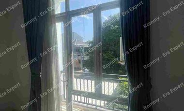 Dijual Rumah 2 Lantai Siap Huni Harga Murah Lokasi dekat Stasiun MRT di Metland Cakung Jakarta Timur