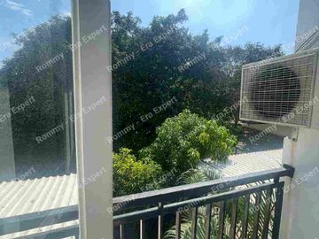 Dijual Rumah 2 Lantai Siap Huni Harga Murah Lokasi dekat Stasiun MRT di Metland Cakung Jakarta Timur