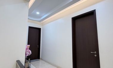 Rumah Mewah Golf Island PIK 1 Dijual Harga Murah Full Furnished SIap Huni Bisa Kredit Sudah HGB Penjaringan Jakarta Utara