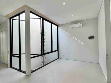 Dijual rumah furnish mojoarum daerah Dharmahusada, Surabaya timur