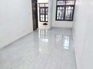 Rumah gunung gede denpasar barat
