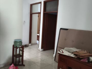 Dijual Rumah 1 Lantai di Kebon Jeruk Siap Huni Lokasi Strategis Bebas Banjir