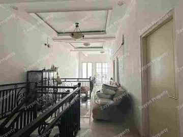 Rumah Cantik Manyar Surabaya
