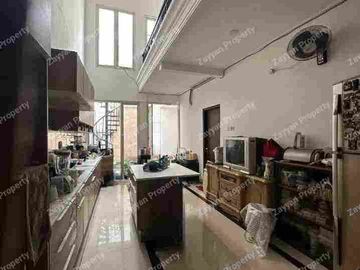 Rumah Cantik Manyar Surabaya