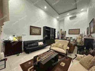 Rumah Cantik Manyar Surabaya
