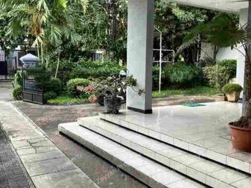 Pusat Kota‼️ Rumah Vintage Area Raya Darmo Surabaya