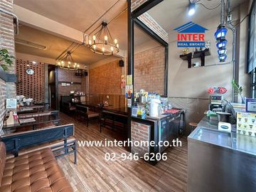 Four-story commercial building, 18 square wah (approximately 72 sq m), located on Soi Phatthanakan 53, Phatthanakan Road, near Srinakarin Road, Phra K