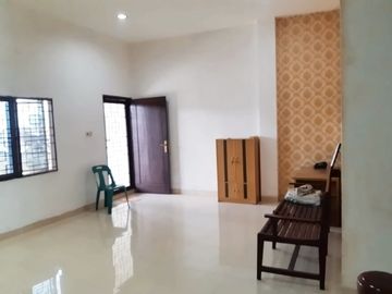 Ruko di Jl. Karya ( Depan Irian Supermarket )