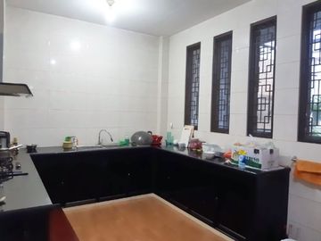 Ruko di Jl. Karya ( Depan Irian Supermarket )