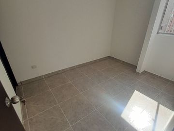 VENDO APARTAMENTO CONJUNTO  MIRAFLORES DEL VALLE