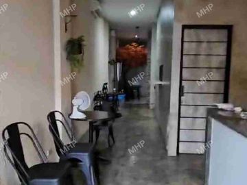 Ruko Renovasi 3 Lantai Dijual