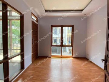 Disewa Rumah Unfurnished 2 Lantai Siap Huni Di Setra Duta, Bandung
