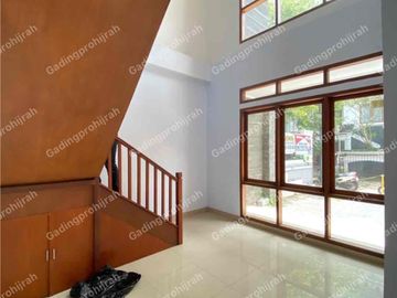 Disewa Rumah Unfurnished 2 Lantai Siap Huni Di Setra Duta, Bandung