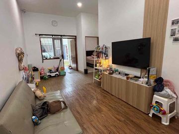 Dijual Rumah Cantik dan Luas Harga 1.15 di Arcamanik Bandung Timur