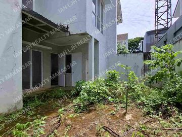 RUMAH ROYAL SPRING BERSIH & TERAWAT. UKURAN 8x18. 3+1 KAMAR