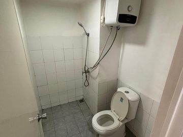 Sewa Apartemen Grand Asia Afrika Bandung Murah Transit Harian Netflix