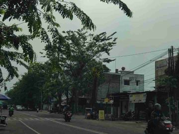 DI JUAL CEPAT TANAH LUAS DI PINGGIR JALAN COCOK UNTUK USAHA DI JL HM JONI