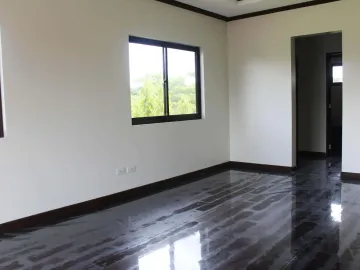 House for sale in Portofino Heights, Muntinlupa City