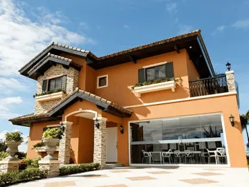 House for sale in Portofino Heights, Las Piñas City