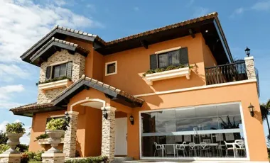 House for sale in Portofino Heights, Las Piñas City