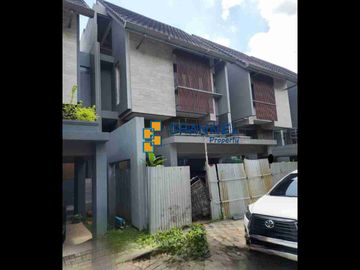 Di Jual Rumah Bagus Siap Huni Dekat Tol BSD City Quantis Signature, St