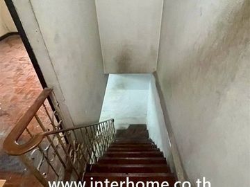Two-story townhome, 16 sq.wa., Wangthong River Park Village, Soi Phaholyothin 70, Phaholyothin Road, Lam Luk Ka, Pathum Thani.