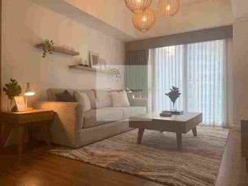 For Lease 1BR Two Maridien