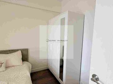 For Lease 2BR Oak Harbor Residences