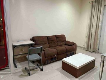 Disewakan rumah furnished KT 4+2 cluster grand galaxy