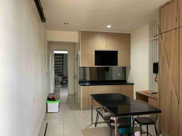 Disewakan rumah furnished KT 4+2 cluster grand galaxy